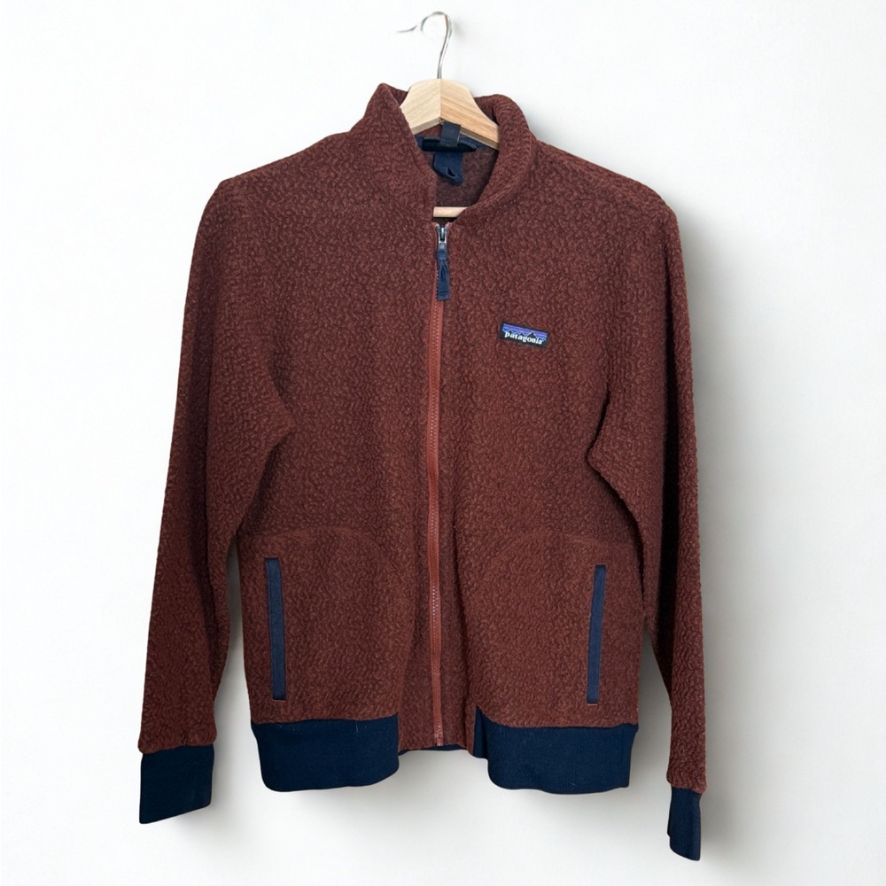 Patagonia Women’s Woolyester Fleece Jacket in Sisu Brown.